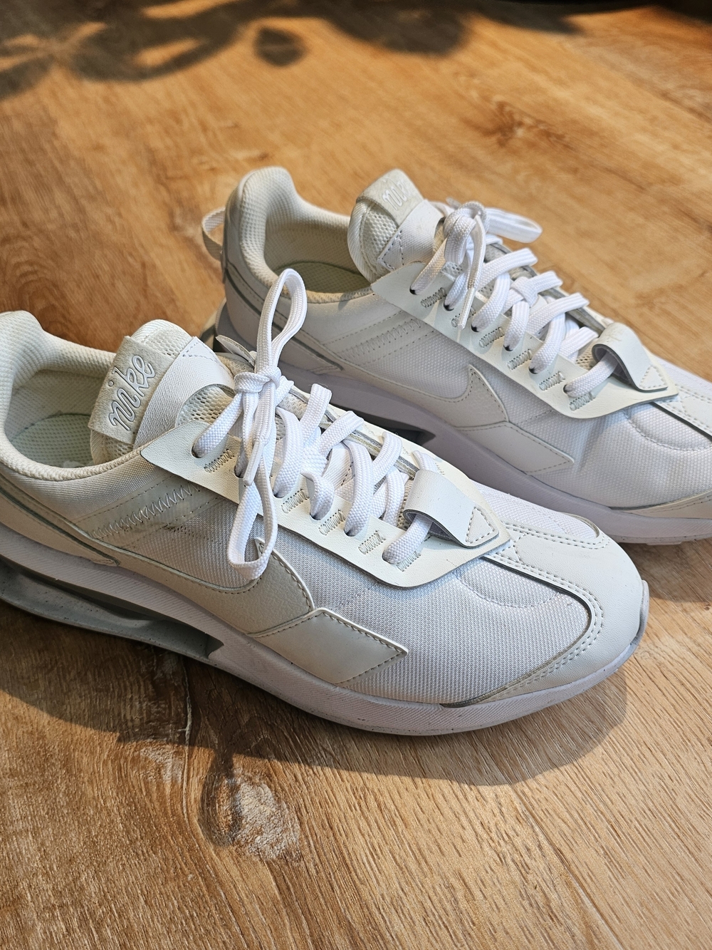 Nike White Low-Top Athletic Sneakers